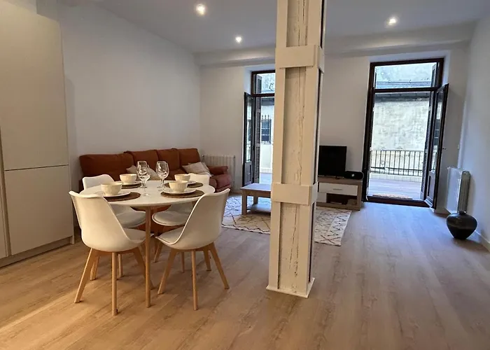 شقة Churruca With Terrace